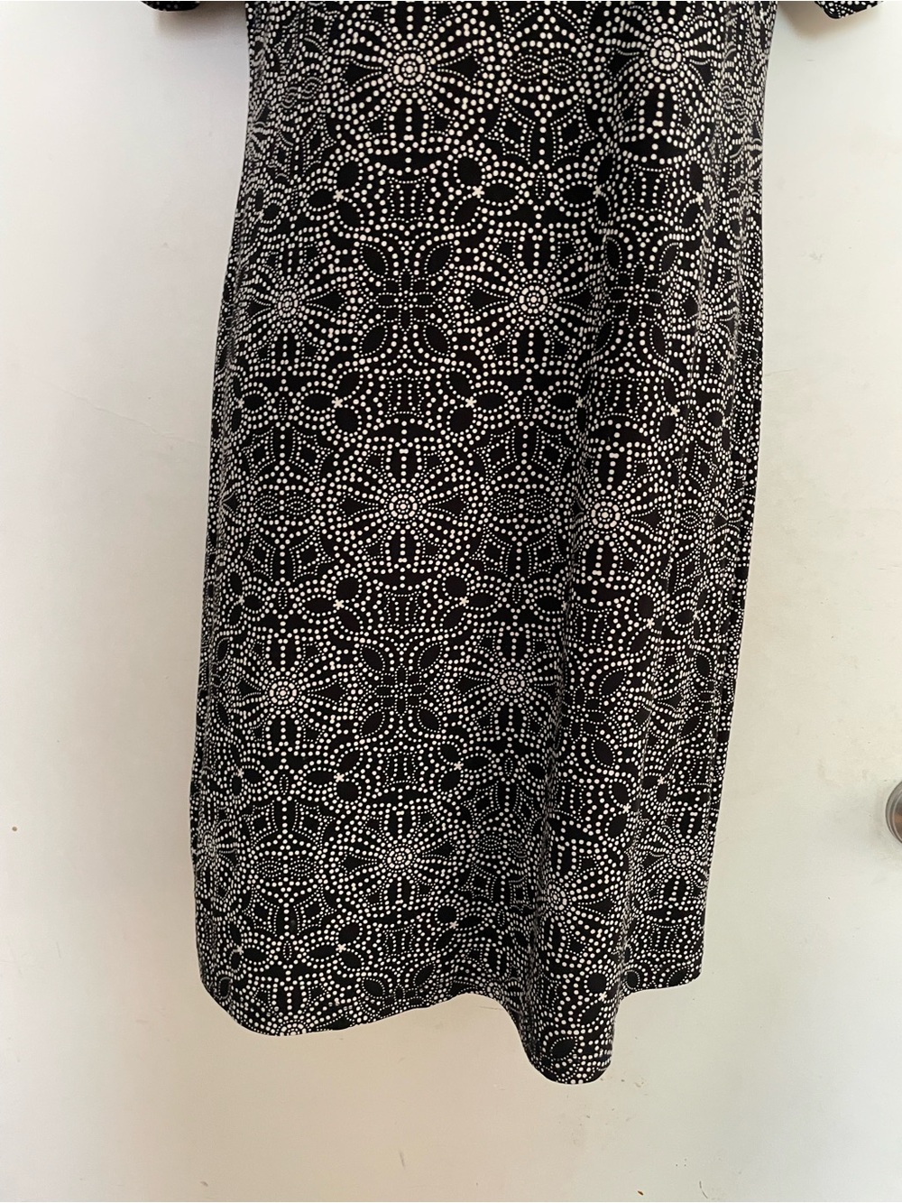 Tommy Hilfiger Black and White Dot Floral V-Neck Tunic - Picture 4 of 7